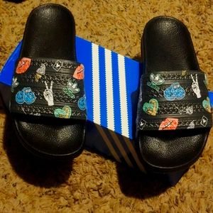 Adidas Adilette J